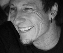 522978_3269807437167_288940429_n